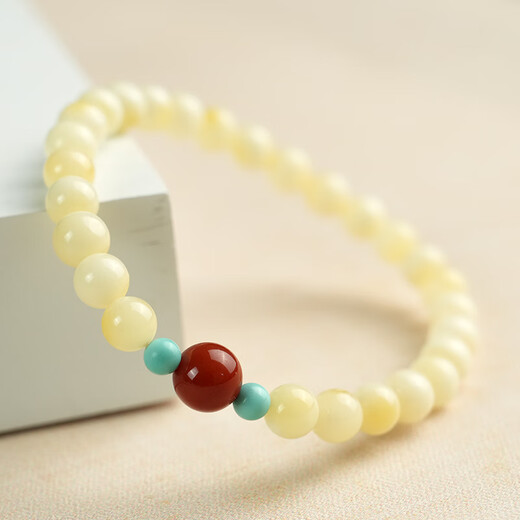 Miss Kou's natural ore Russian beeswax bracelet amber honey-filled porcelain white honey southern red and green pine design couple cultural play chain for women 16cm hand circumference