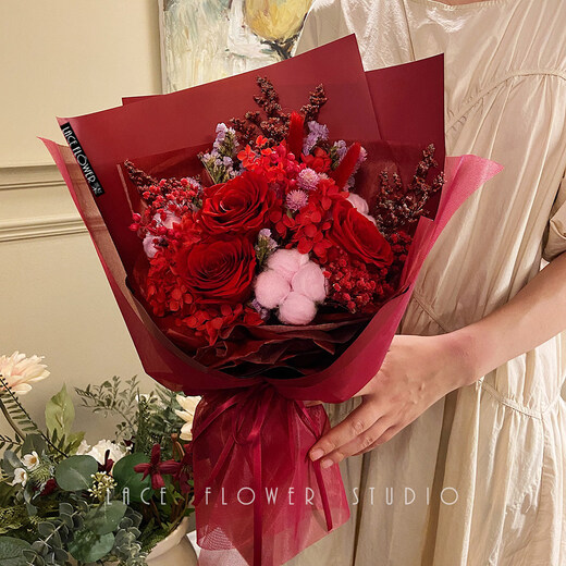 Korean pink rose preserved flower dried flower bouquet for best friend’s birthday gift Mother’s Day gift box for girlfriend Shanghai cappuccino preserved flower large hand holding nearly 60cm tall
