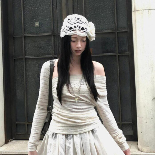 Huaxuan retro hollow flower baotou hat for women, Korean ins face-showing small pullover hat, large head circumference, versatile handmade knitted hat, white flower knitted hat