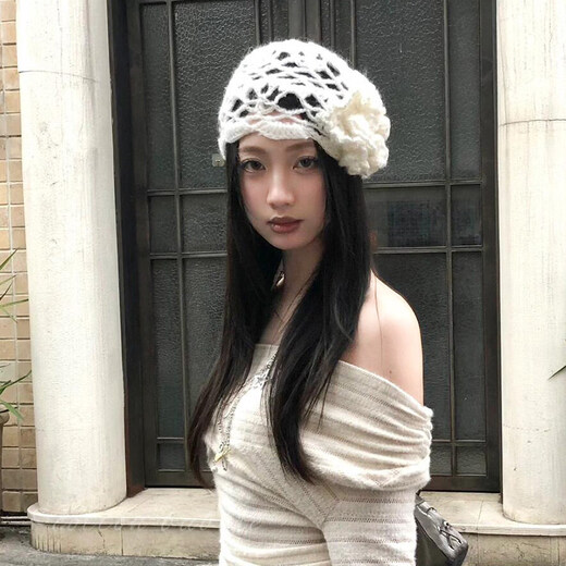 Huaxuan retro hollow flower baotou hat for women, Korean ins face-showing small pullover hat, large head circumference, versatile handmade knitted hat, white flower knitted hat