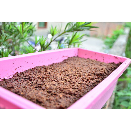 Coconut powder, coconut bricks, coconut bran, coconut soil, orchid soil, nutritious soil, soilless cultivation, pet bedding, vegetable and flower desalination soil, four coconut bricks, desalination, limited time price, about 650 grams