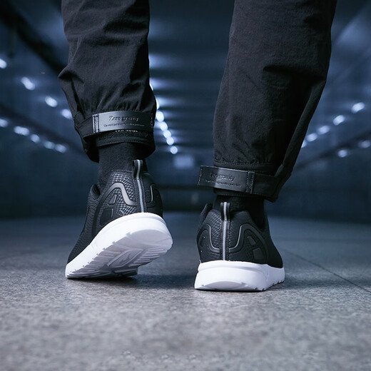 Hongxing Erke men's running shoes shock-absorbing lightweight men's casual sports shoes 11118402217 black/white 39