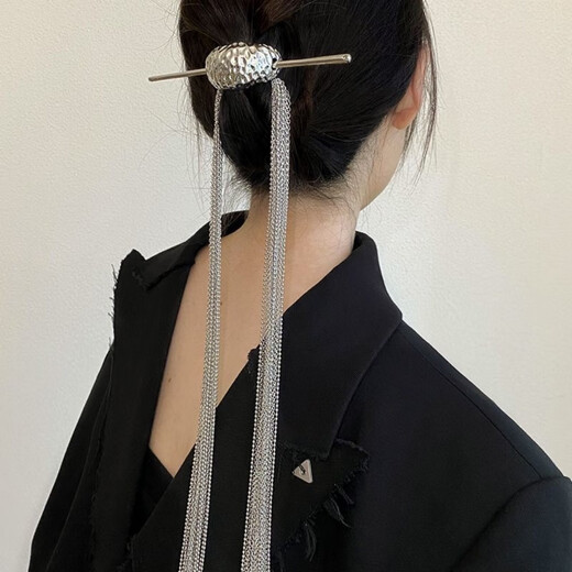 Chuxiang (CHUXIANG) unique niche design long tassel hairpin new trendy ponytail back head headdress European and American exaggerated hair accessories long tassel hairpin - pitted surface removable