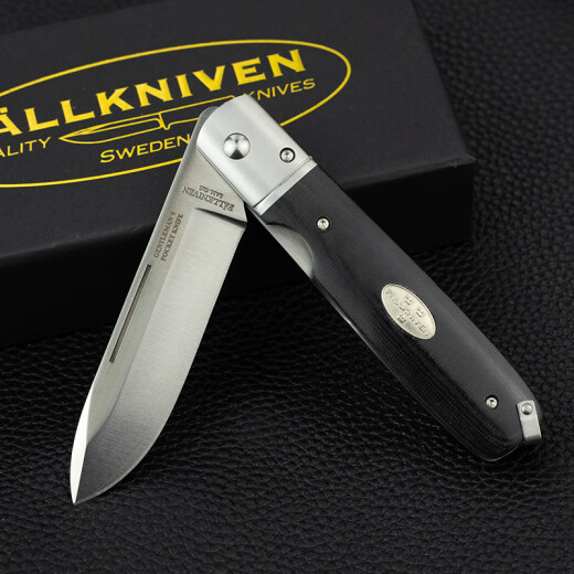 FALLKNIVENQUALITYKNIVES Sweden imported FallKniven high-end portable pocket knife high hardness exquisite folding knife GPbm black Micarta handle