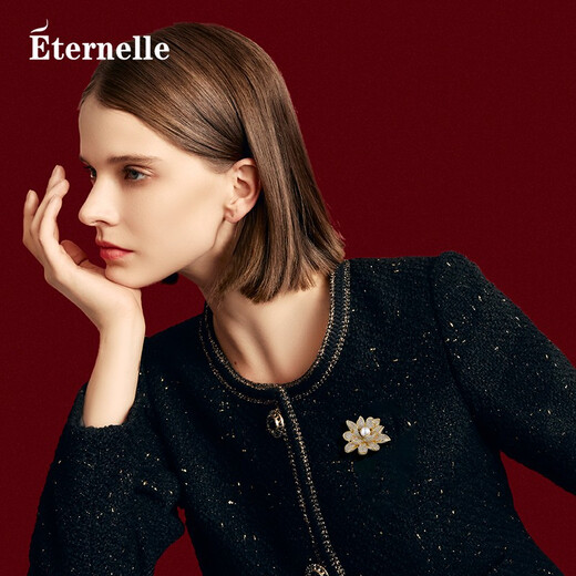Eternelle French eternal fashion brooch women's high-end accessories high-end corsage temperament collar pin elder gift bright gold