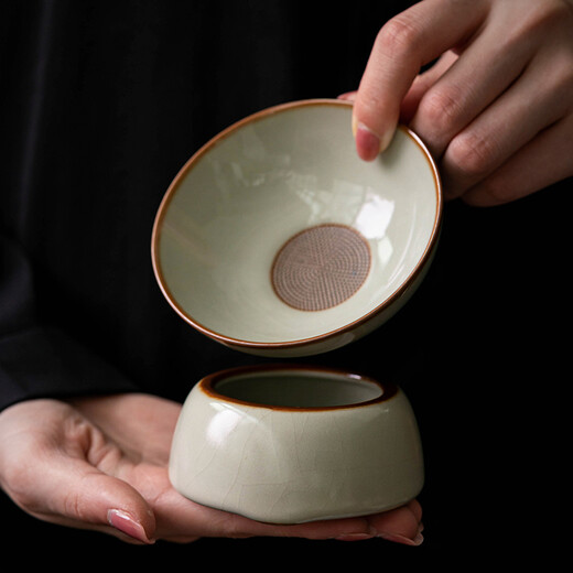 Xiyuanji Beige Ru Kiln round tea drain tea filter ceramic tea strainer tea cup filter household tea making artifact tea separator round tea drain set (Beige Ru Kiln)