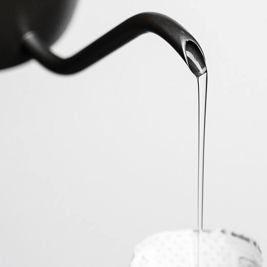 Yeweika hand-brewed coffee pot 304 stainless steel household hanging ear coffee small mini hand-brewed pot thin mouth long mouth kettle 250ml mirror light hanging ear pot