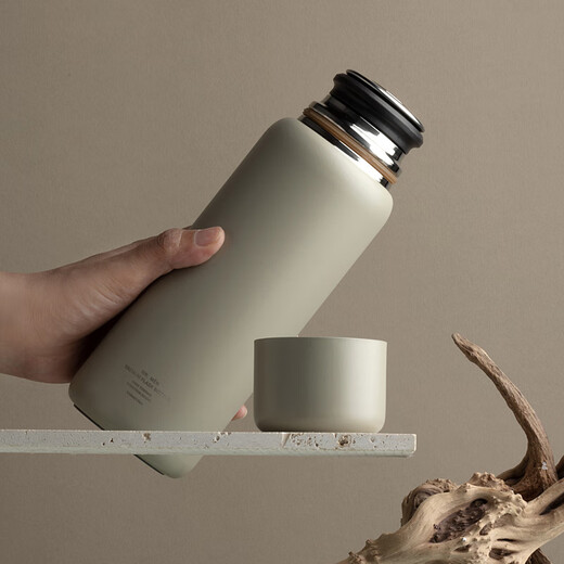 Mr. Stew's new insulated cup 316 stainless steel stuffy tea cup with car travel stew tea cup custom made tea cup pine apricot 550ml ceramic coating intelligent temperature display