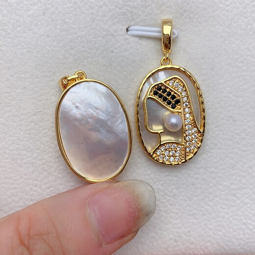 Lanshan Girl Wearing Pearls Detachable Buckle White Shell Pendant Necklace Freshwater Pearl Retro Palace Pendant Necklace Girl Wearing Pearls Buckle