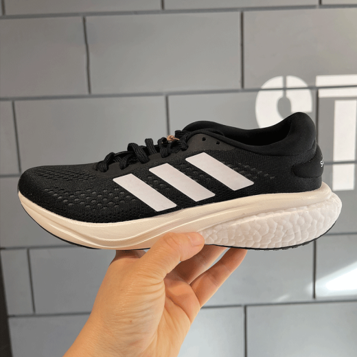 阿迪达斯（adidas）休闲鞋女鞋2025夏季新款健身运动鞋boost轻便减震跑步鞋 GW6174黑白 36 (220mm)