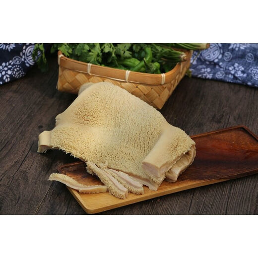 Whole piece of fresh ox tripe 5 Jin Jin is equal to 0.5 kg. Packed with commercial hot pot ingredients, tripe hot pot tripe, beef offal skewers, chilled. Whole piece of cooked tripe 5 Jin Jin is equal to 0.5 kg. Packed. Net weight without water is 3 Jin Jin, equal to 0.5 kg.