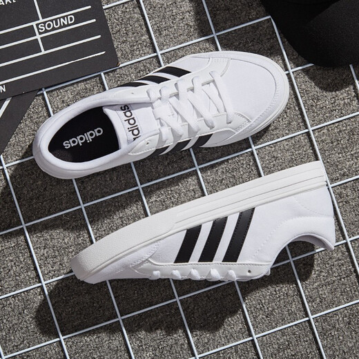 ADIDAS SAPOS MENOS AL Menores para hombres para hombres para zapatos deportivos cómodos y cómodos de tres chapas en el campus de Summer Campus