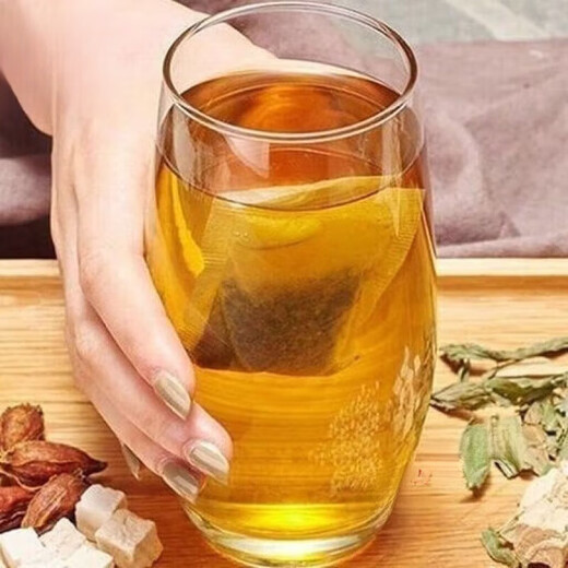 Zutaten für die Verwendung in den Neijing Maulbeerzucker Tee 150 g Chrysanthemen Cassia Samen Mulberry Blätter grünes Geld Weidenblätter Mais Haut Orange Peel Hawthorn Gartenia Summer Health Tea 3 Taschen 90 Packungen Behandlung Paket Paket