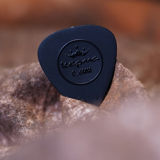KEPMA (KEPMA) KEPMA B1 KEPMA guitar picks are flexible and non-slip 0.6 mm original picks 4 pieces in black