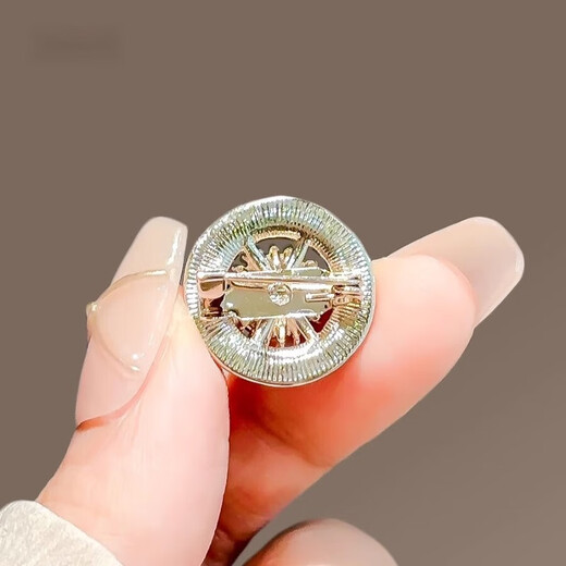 QUAMER retro green diamond small brooch high-end women's summer cardigan anti-exposure buckle pin mini round green diamond-brooch