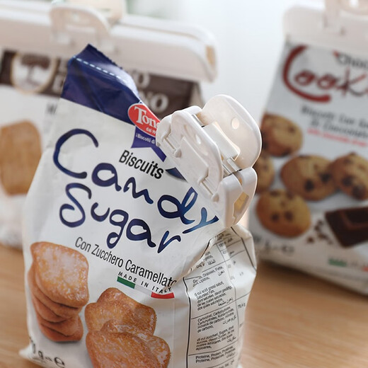 Home KATEI STORY Japanese sealing clip food sealing clip snack clip sealing strip moisture-proof fresh-keeping plastic bag potato chip tea clip white medium size 2 pieces + large size 2 pieces