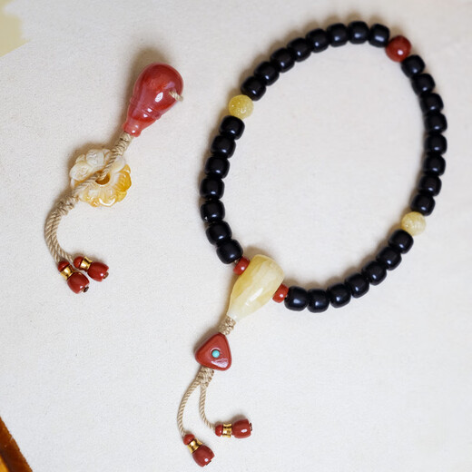 Xinyou Beeswax Turquoise Southern Red Disciple Beads Contrasting Colors Passion Seeds Small Diamond Stars and Moon Bodhi Literature Accessories Bracelet Tail Pendant Beeswax Contrasting Colors Approximately 6mm Width