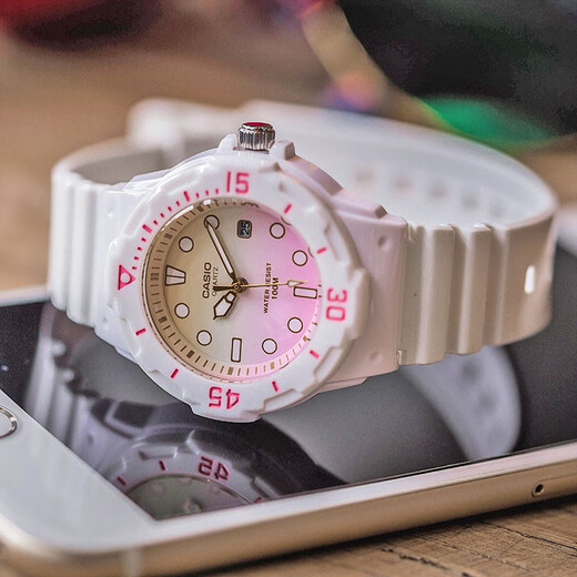 CASIO watches Fashionable sports student watches Waterproof quartz women's watches Children's watches High school students' watches LRW-200H-4E2 Recommended by the store manager
