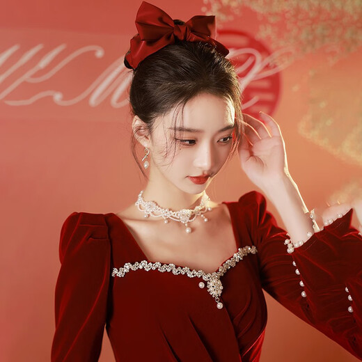 Libaixin toasting dress bride 2025 new autumn and winter burgundy engagement dress high-end long-sleeved velvet wedding atmosphere burgundy L