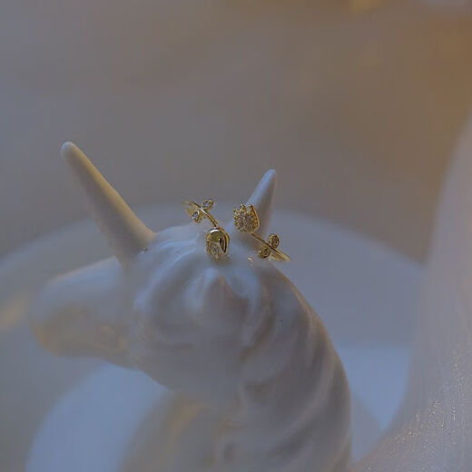 Snow Circle Tulip Ring Women's Light Luxury High-end Open Flower Ring Retro Niche Design 2024 New Fashion Golden Tulip Ring