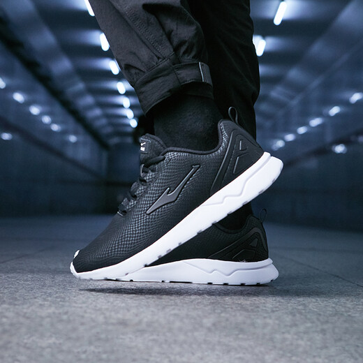 Hongxing Erke men's running shoes shock-absorbing lightweight men's casual sports shoes 11118402217 black/white 39
