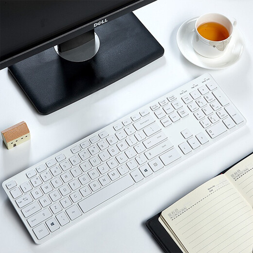 B.FRIENDit Wireless Keyboard and Mouse Set Silent Keyboard Ultra-Thin Scissor Keyboard and Mouse Set Membrane Desktop Computer Notebook External Office Chocolate Keyboard and Mouse Set Wireless Single Keyboard White