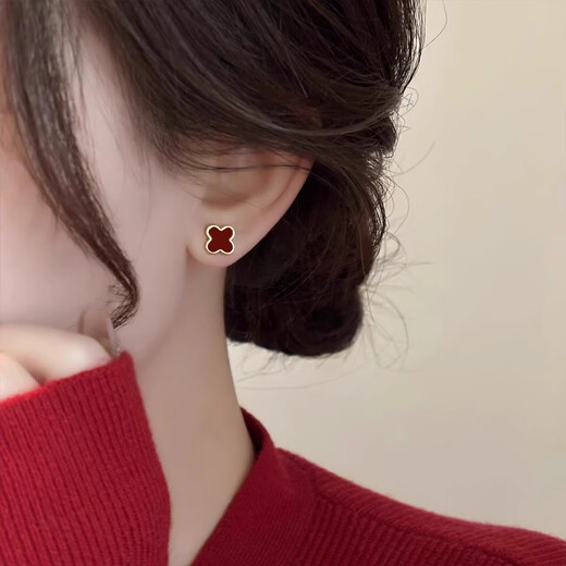 Mansheng Red Four-leaf Clover Earrings Women's Light Luxury High-end Temperament Earrings 2026 New Hot Style Ear Bone Nails as a Gift for Your Girlfriend Red Four-leaf Clover Earrings