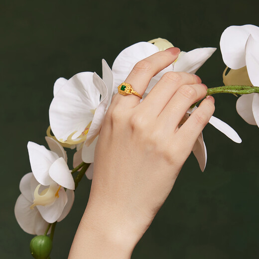 Lukfook Jewelry Fuman Heirloom Series Full Gold Bishadow Gilded Gold Ring as a Gift Price F48TBGR0010 3.68g (including labor cost 526 yuan)