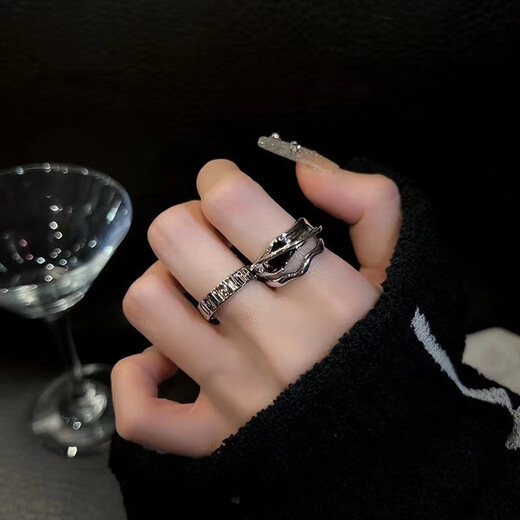 Decoration show geometric cold style ins black crystal ring niche design fashionable personality high-end sense open ring internet celebrity female trend black crystal style + irregular style