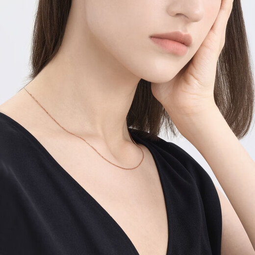 Chow Sang Sang (CHOW SANG SANG) k gold necklace 18k rose gold box pattern color gold necklace women's clavicle chain 03816N 40 cm
