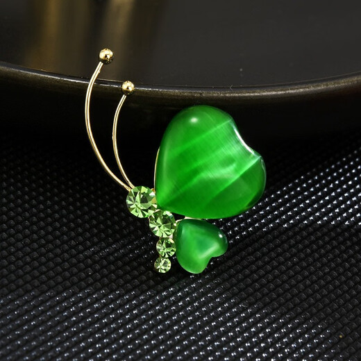 QUAMER gold store new cat's eye stone four-leaf clover high-end brooch women's anti-exposure buckle niche cute Japanese style