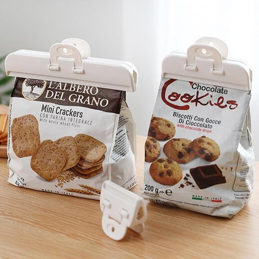 Home KATEI STORY Japanese sealing clip food sealing clip snack clip sealing strip moisture-proof fresh-keeping plastic bag potato chip tea clip white medium size 2 pieces + large size 2 pieces