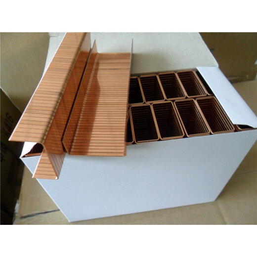 Aoyanlai pistolet à clous pneumatique pour scellage de cartons, cloueuse manuelle pour cartons 3516 clous de scellage de cartons 3518 clous de carton ondulé 3518 1800 pièces par boîte