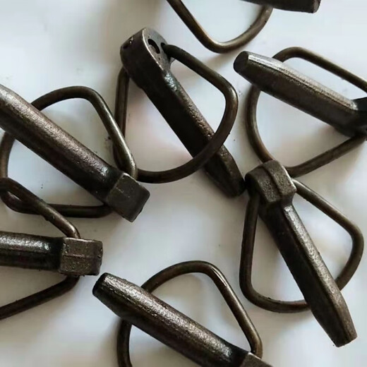 An Junsheng agricultural vehicle spring pin suspension pin tractor latch opening safety insurance pin O-shaped round lock pin clip buckle 1 cast steel black lock