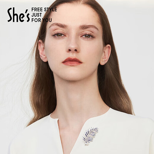 She s Qianzi hair accessories blue and white porcelain drip oil leaf high-end brooch ladies corsage pin birthday gift for girlfriend