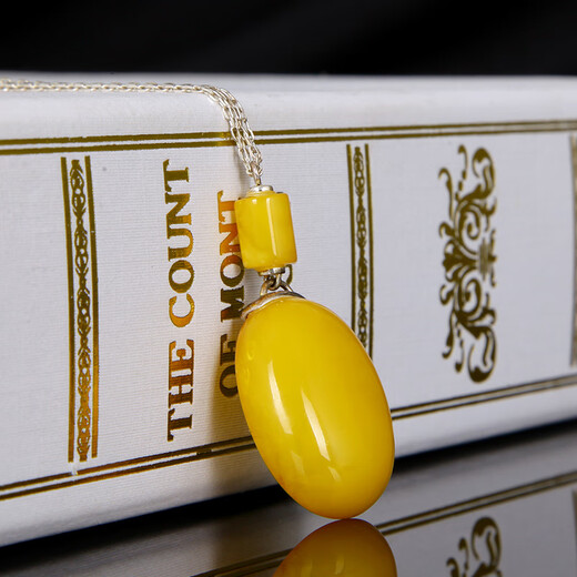Mingpo Shijia Mingpo Shijia Silver S925 Amber Necklace Natural Beeswax Pendant Women's Beeswax Pendant Sweater Chain Birthday Gift