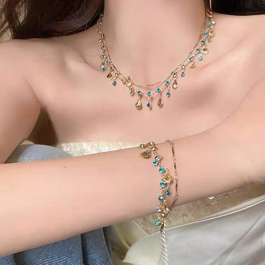 Blue Flash -Bohrerschalen -Armband Halskette Set Leichte Luxus Nische Exquisites Urlaubsstil Stapelte Krungsnetzkette heißes Accessoires S653 Gold Armband