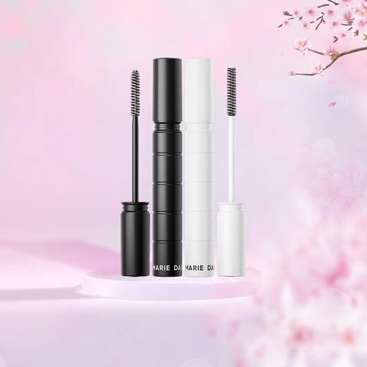 MARIE DALGAR mascara thick and long, not easy to smudge