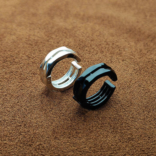 Beautiful painless ear clips, no piercings, women's ear bone clips, men's earrings, earrings, high-end earrings, niche students, no piercing earrings, a pair of black ear clips