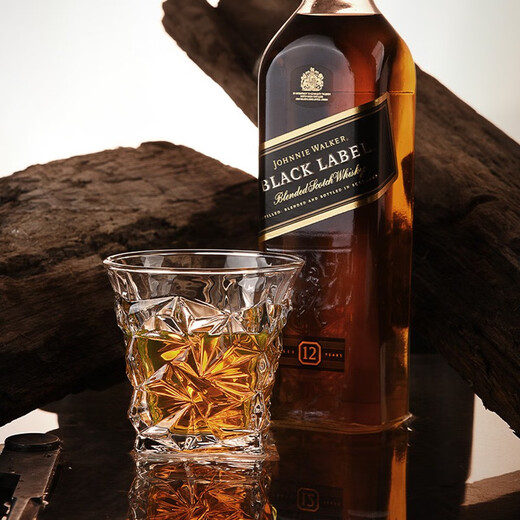 FANKAQI French high-looking whiskey glass home glass water glass set European style carved foreign wine glass 6 carved + heart gold cup holder 280ml