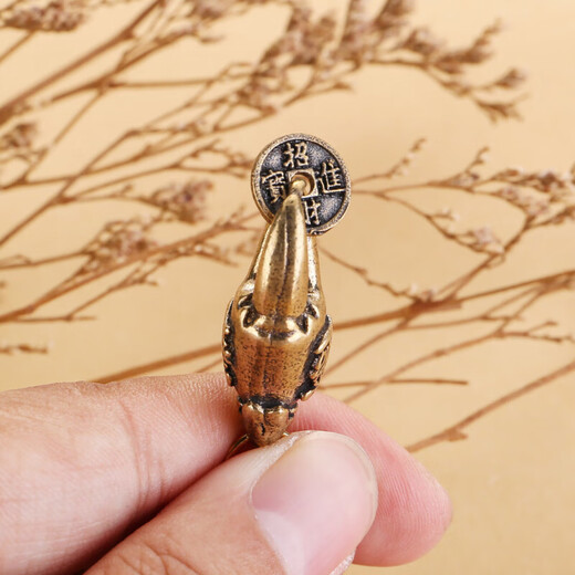 Playing mahjong, playing cards and winning money, artifacts, handles, pots, and hand transfers, playing handles, fortune-enhancing ornaments, keychains that will win when gambling, please get one for a sure win in the poker field