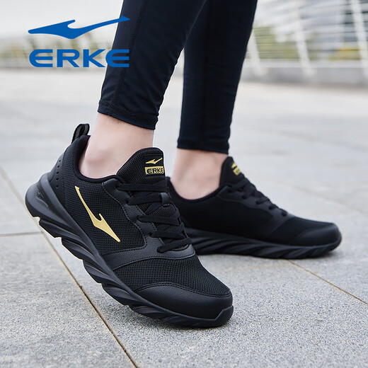 Zapatillas Hongxingerke Summer NUEVO estilo zapatos de alumno resistentes al agua de agua amortiguación de cuero y zapatos joggadores casuales antideslizantes Estilo para hombres Black King Gold 3291 (Modelo de malla) 43