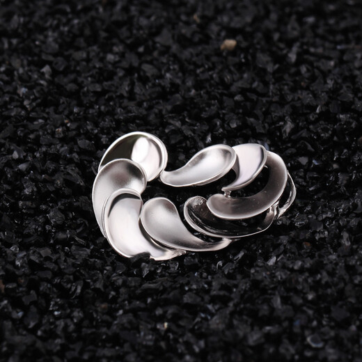 Guohua Jewelry platinum PT950 fashionable abstract heart-shaped pendant pendant, about 2.97 grams