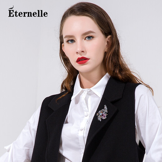 Eternelle French eternal Austrian crystal brooch feminine corsage autumn and winter accessories dual-use sweater chain pendant gray
