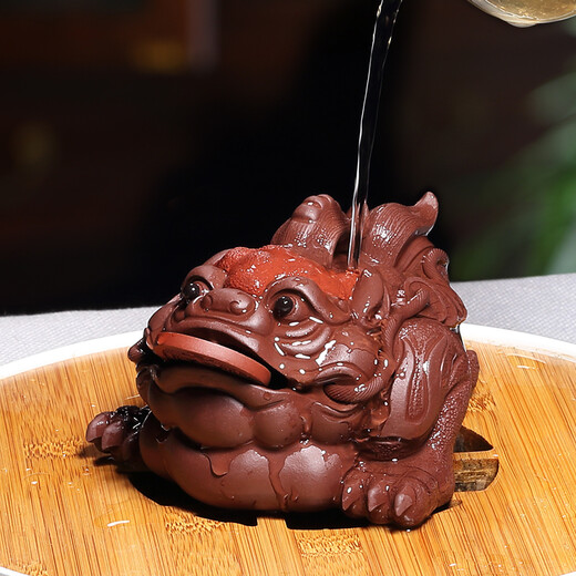 Hidden pot world Yixing three-legged golden toad purple sand tea pet home hidden tea play tea ceremony tea set ornaments good luck in the head good luck in the head
