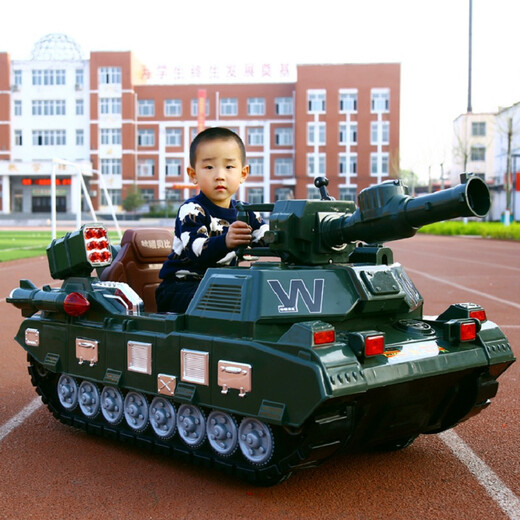 Qiyu children's electric car, tank type, children's electric car that can sit on people, electric toy car, four-wheel dual-drive charging remote control car, military green remote control, early childhood education lamp with large battery