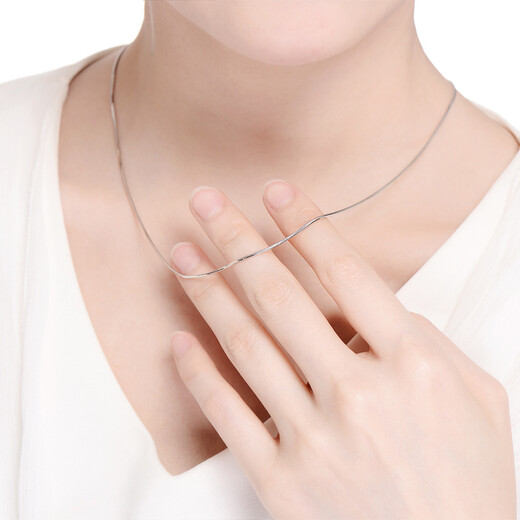 Yuan Shengfu's new PT950 exquisite shiny snake bone platinum necklace, women's platinum clavicle chain promotion, 6.70 grams, length 45cm