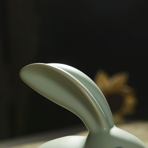 Ning Bufan Ceramic Ru Kiln Openable Tea Pet Rabbit Tea Play Ornament (About 10cm wide and 11cm high) Azure Rabbit