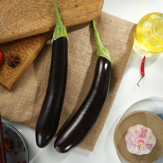 Long eggplant about 600g