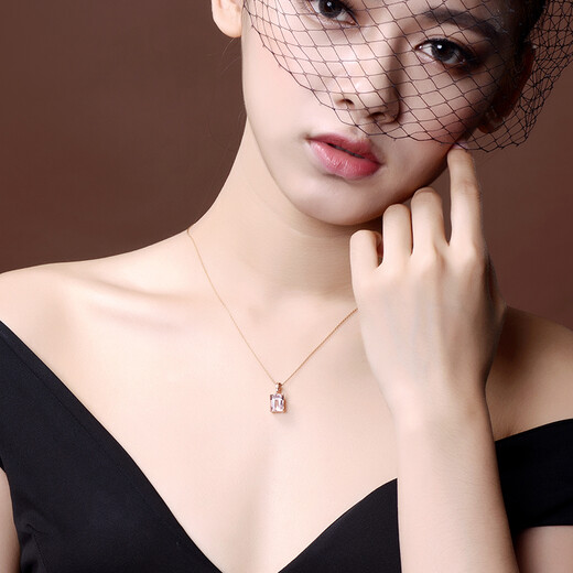 Millais Jewelry 2.21 carat orange pink morganite pendant 18K gold inlaid with diamond natural gemstone women's fashion jewelry necklace without chain. The chain can be customized additionally.